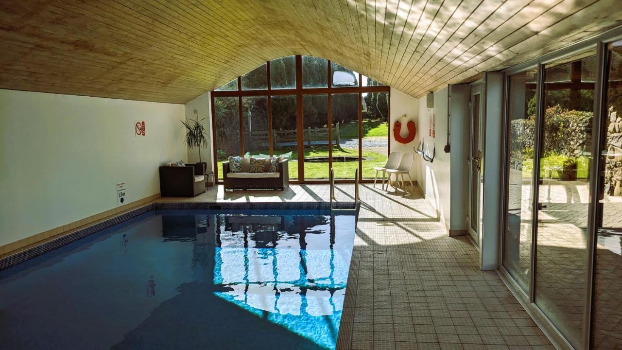 Laurel - Pet-Friendly Cottage With Indoor Pool, Hot Tub & Panoramic Snowdonia Views Colwyn Bay Exterior photo